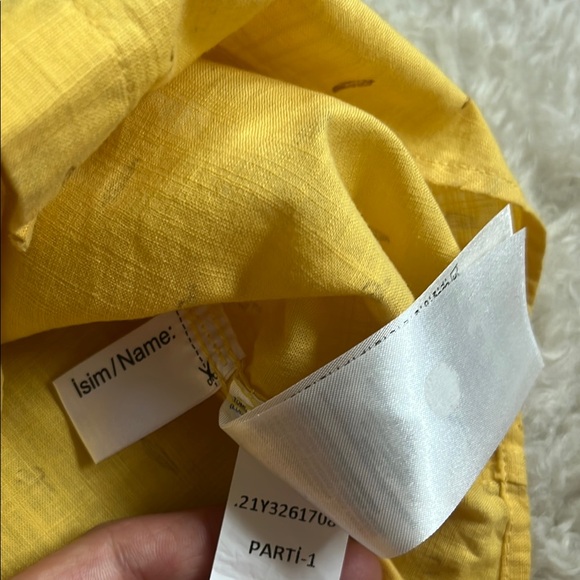 NWOT - Yellow Boys Botton Down Shirt - Picture 6 of 6